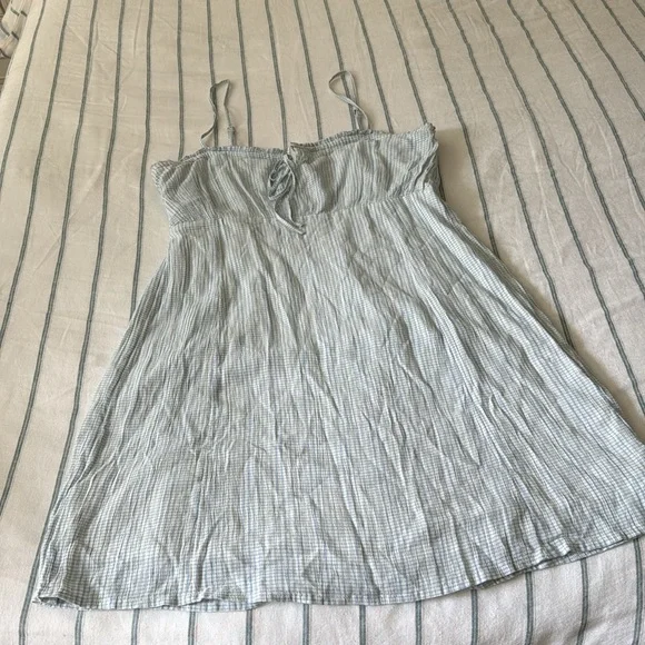 ONEILL mini dress with ajustable spaghetti straps - Picture 4 of 10